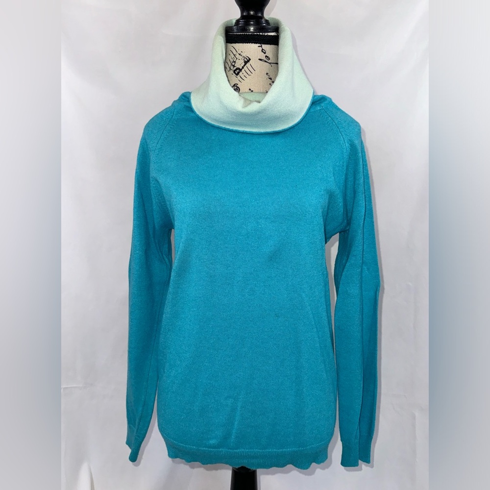 NWOT: Cashmeritaly Light Teal/Ocean Blue Kashmir & Silk Turtleneck